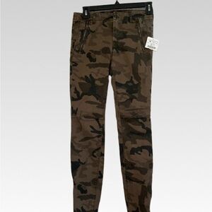 NWT Zara Camouflage Skinny Jeans size 4